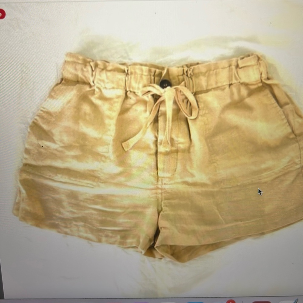 Linen, drawstring, shorts, barely worn, side pockets great for summer days.